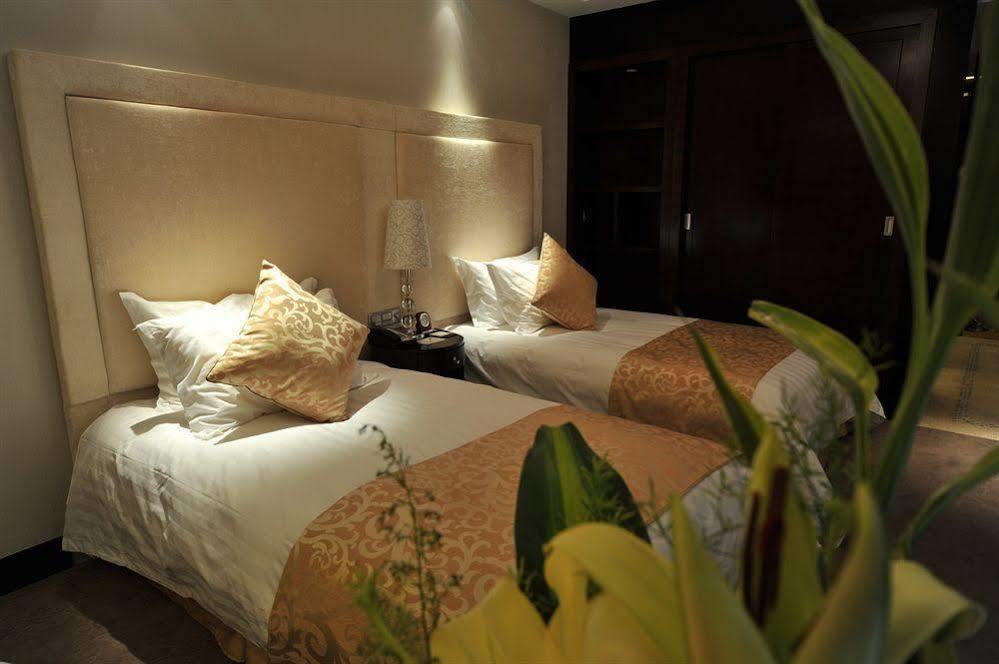 S&N Dalian Hotel Esterno foto