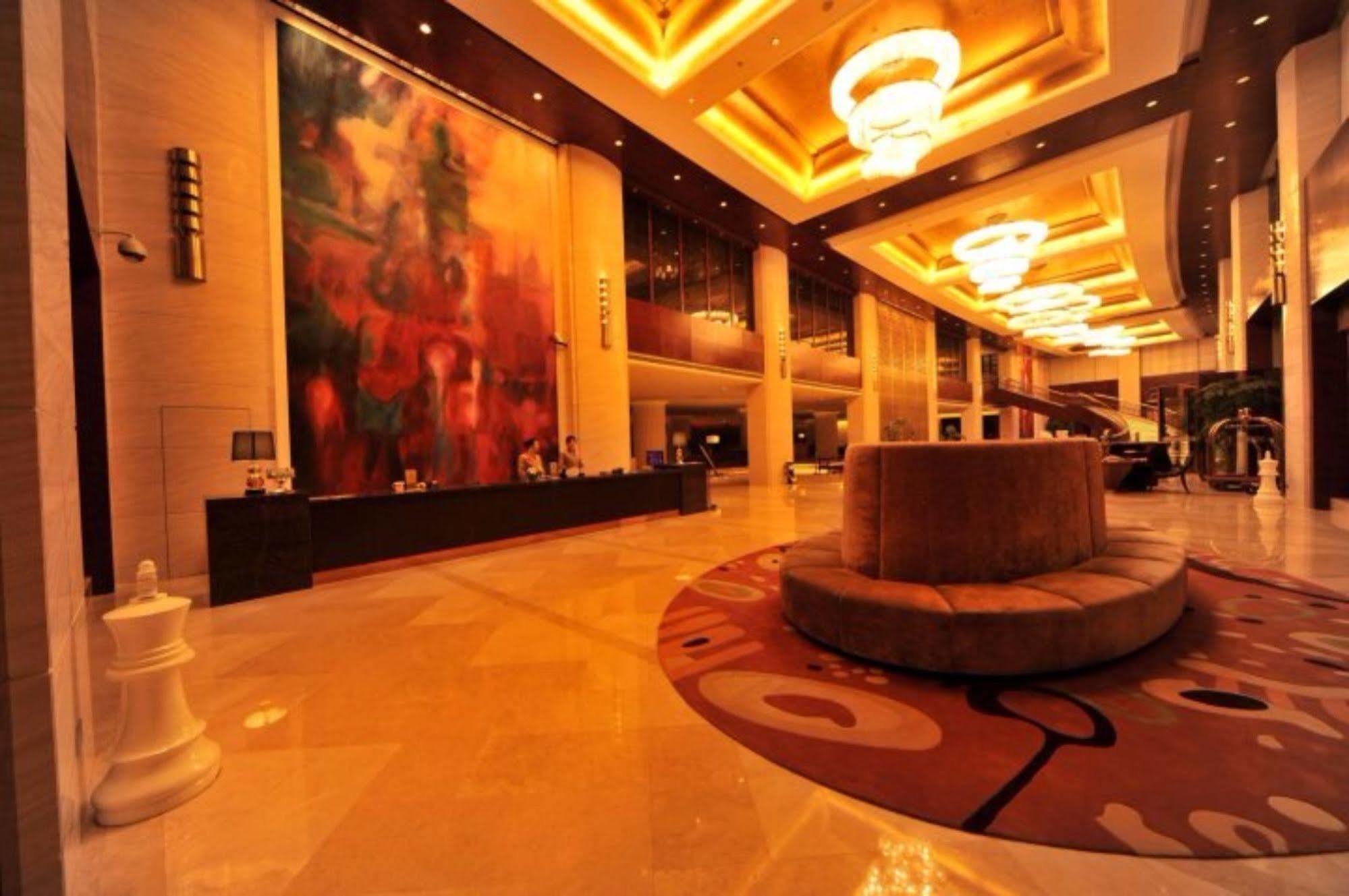 S&N Dalian Hotel Esterno foto