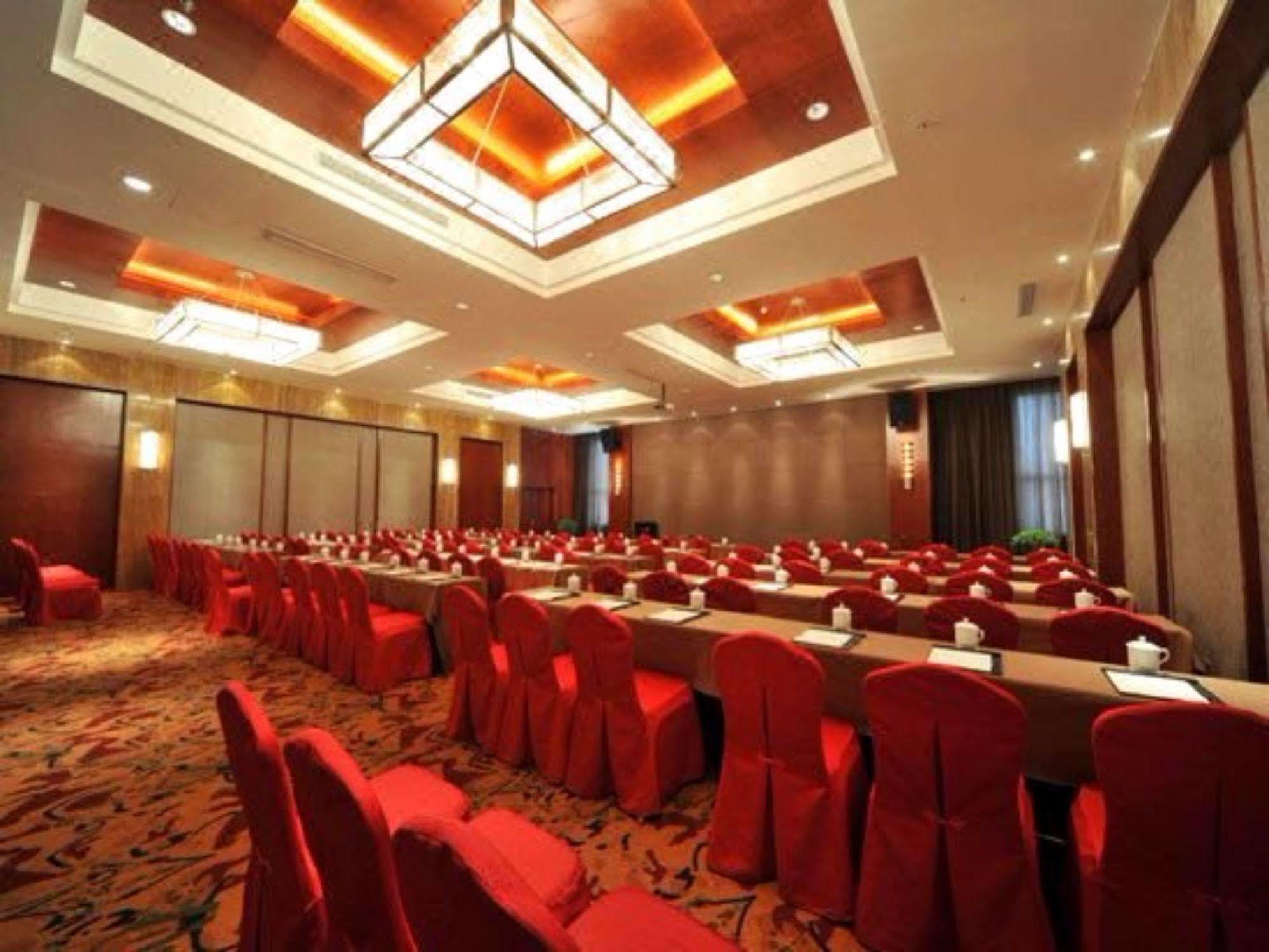 S&N Dalian Hotel Esterno foto