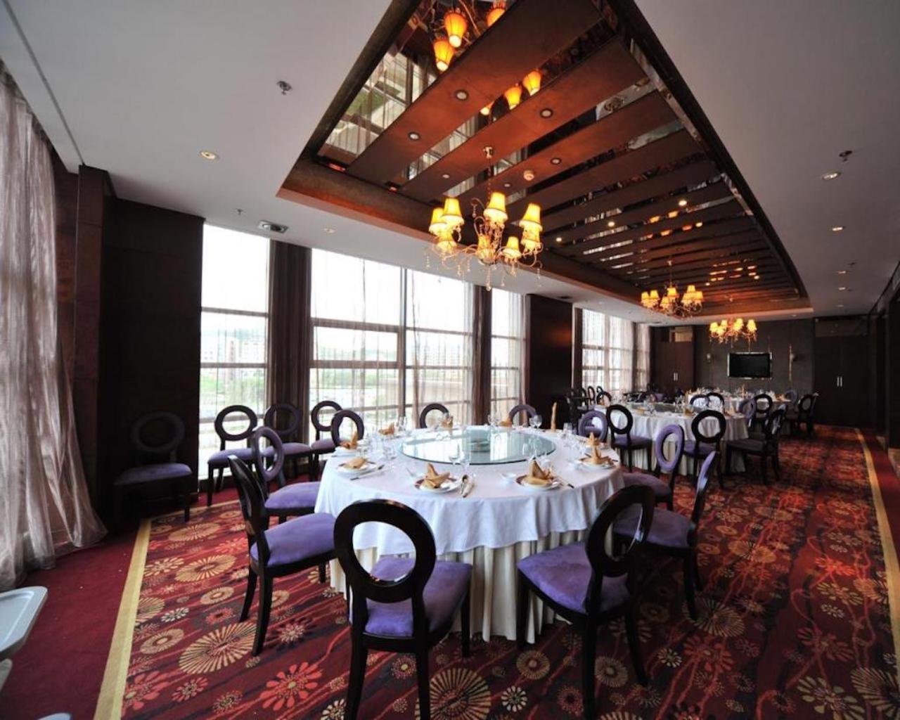 S&N Dalian Hotel Esterno foto