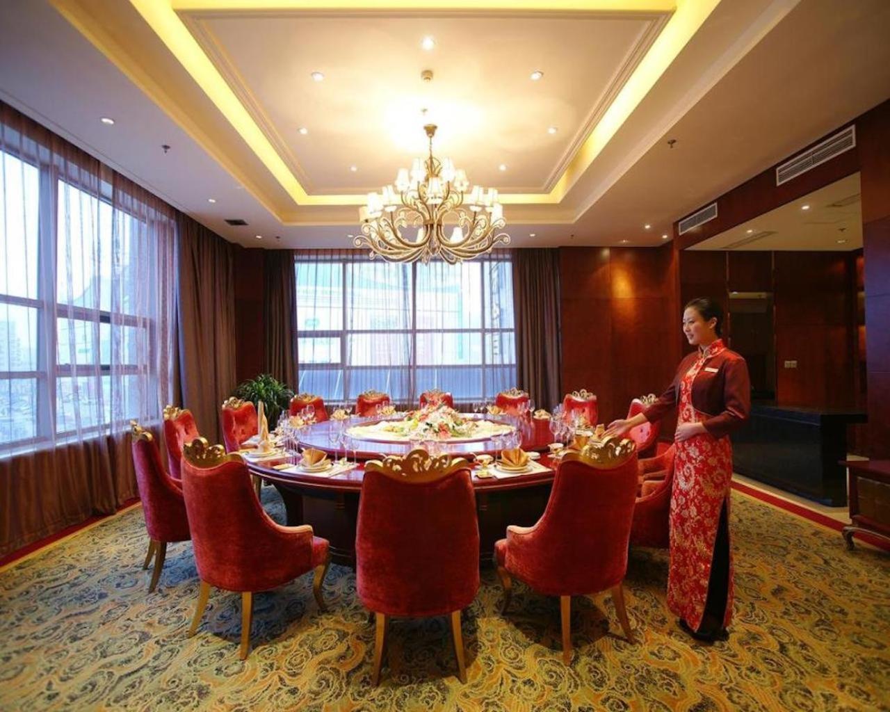 S&N Dalian Hotel Esterno foto