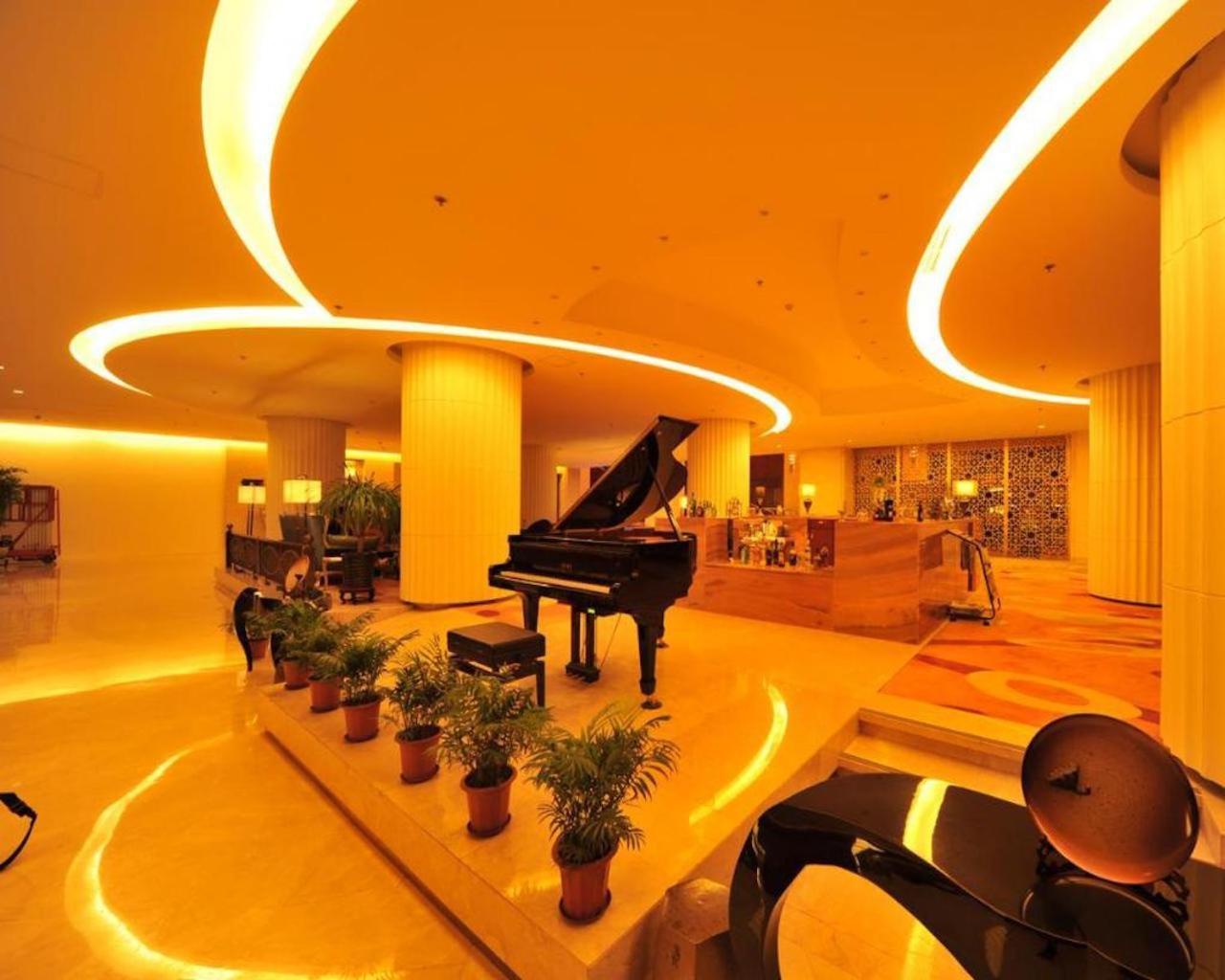 S&N Dalian Hotel Esterno foto