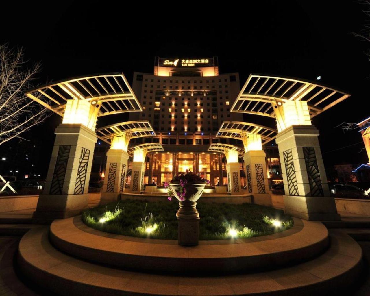 S&N Dalian Hotel Esterno foto